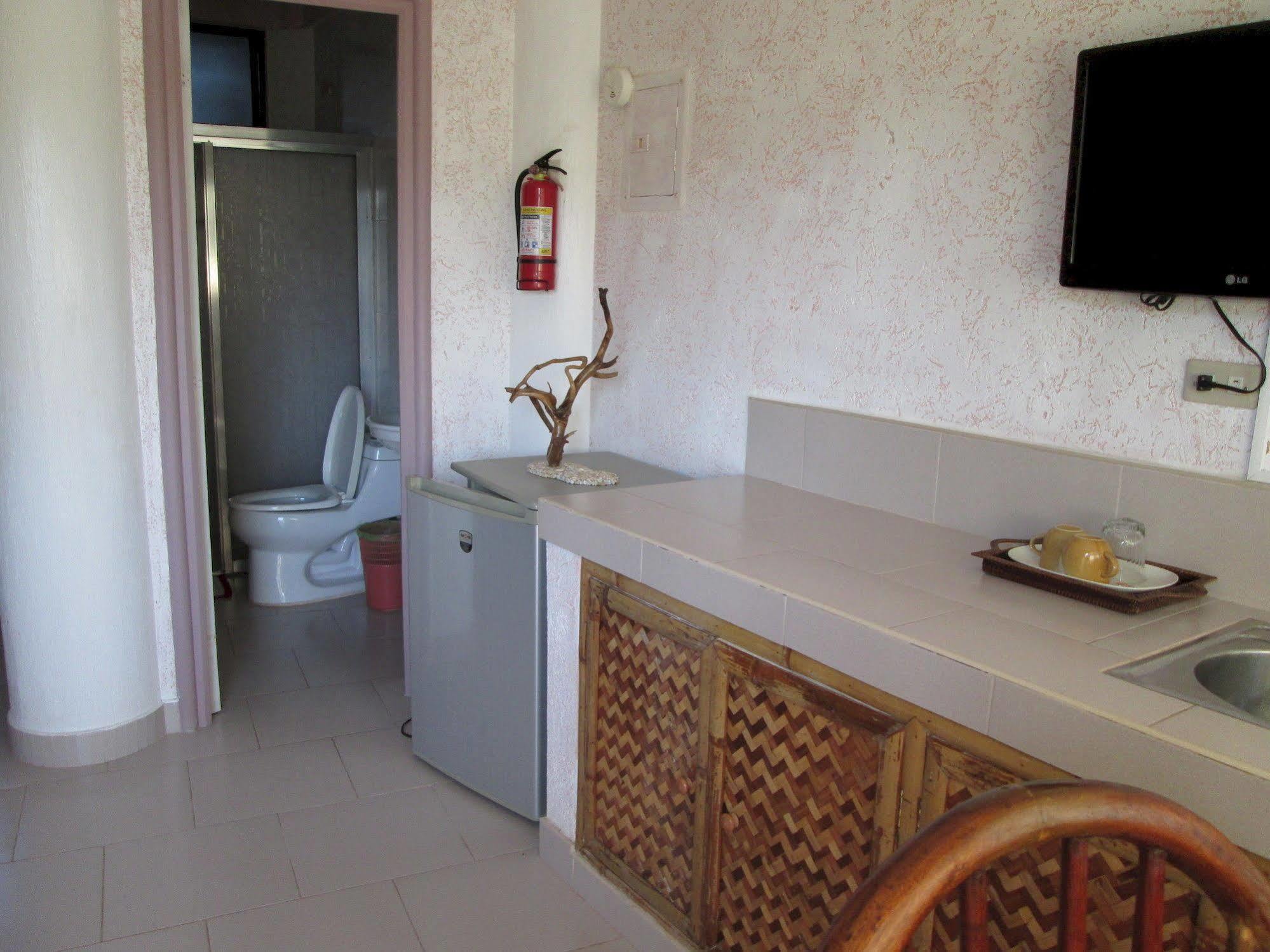 Amigos Beach Resort Balabag  Ngoại thất bức ảnh
